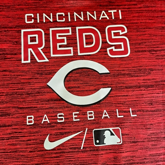 THE NIKE TEE CINCINNATI REDS WOMENS RED  T-SHIRT Size Large Dri Fit - Picture 3 of 11
